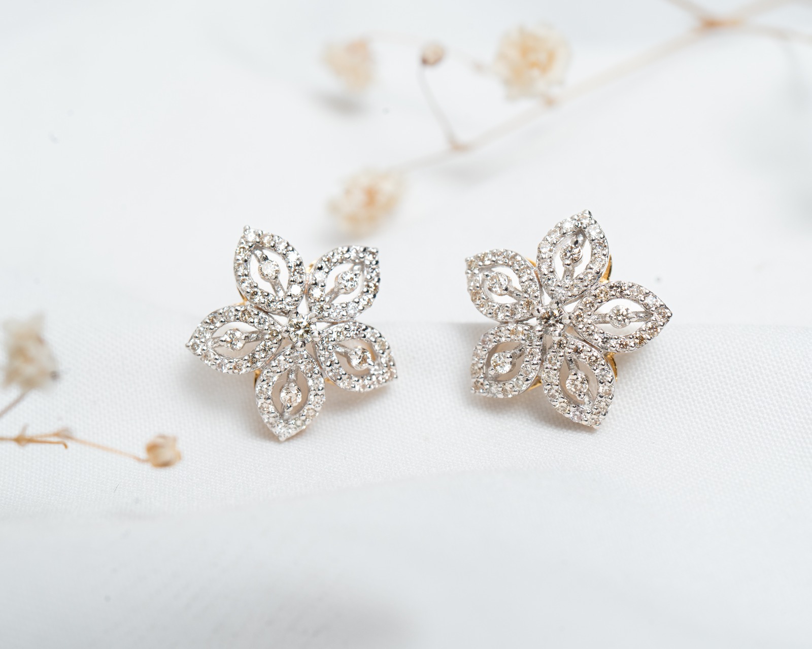The Starburst Blossom Diamond Tops