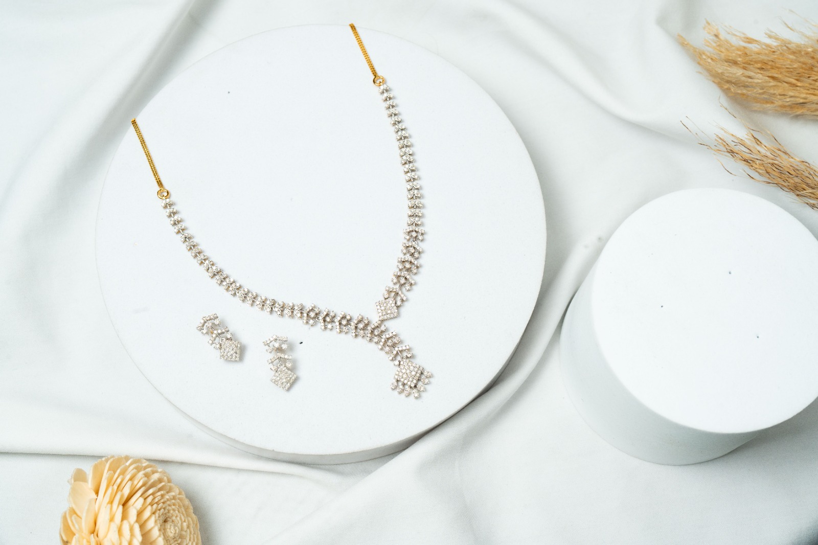The Imperial Bloom Diamond Choker & Drop Set